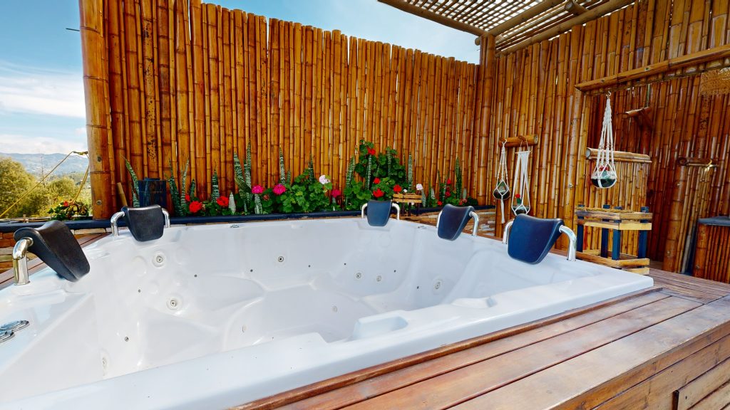 Crystal clear dome experience